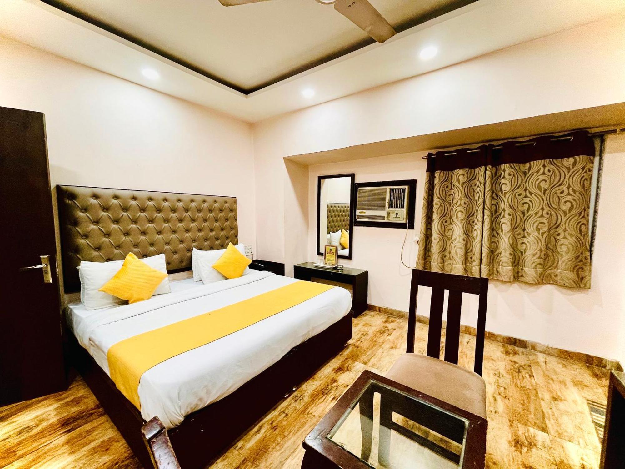 Kabeer' Front Of New Railway Station & 5 Minute From Connaught Place Hotel 3*